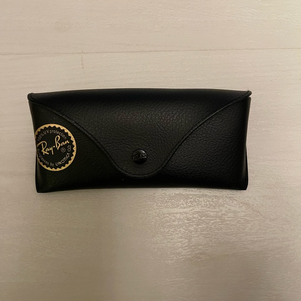 Ray Ban Case - Picture 2 of 3
